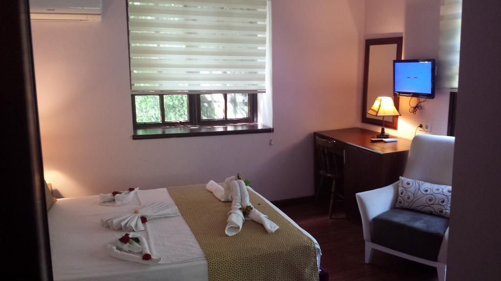 אנטליה Kaleici Ozkavak Hotel מראה חיצוני תמונה